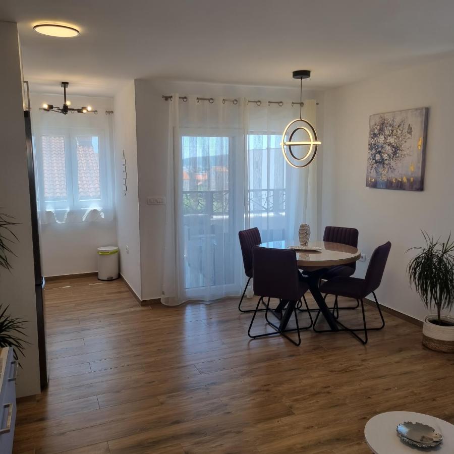 Apartments Happiness Trogir Buitenkant foto