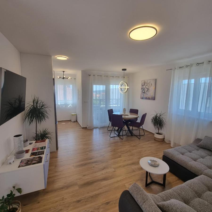 Apartments Happiness Trogir Buitenkant foto